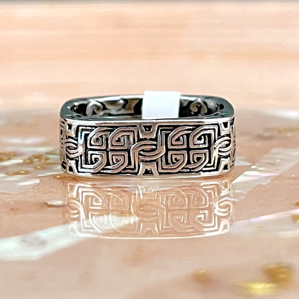 Retro Square Ring